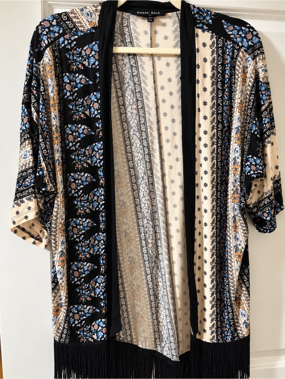 Sweet Rain Black, Cream & Blue Floral Fringe Kimono